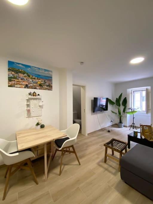 Apartament Artistic Digital Getaway - Patio & Great Location! Lizbona Zewnętrze zdjęcie