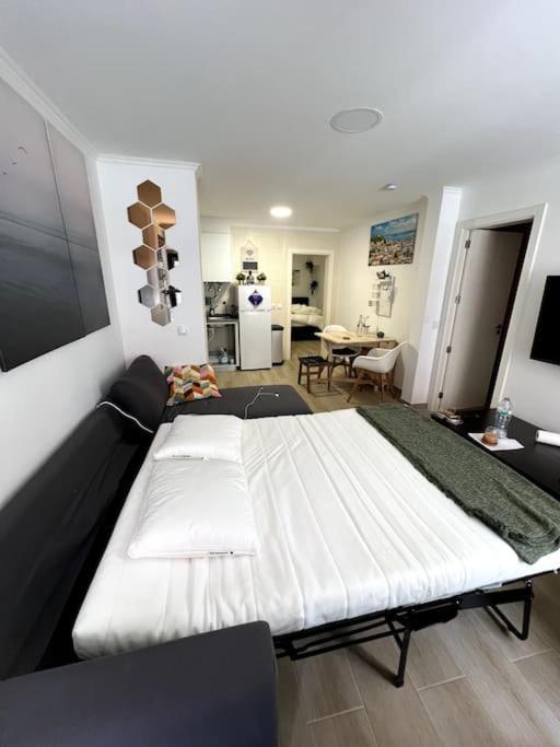 Apartament Artistic Digital Getaway - Patio & Great Location! Lizbona Zewnętrze zdjęcie