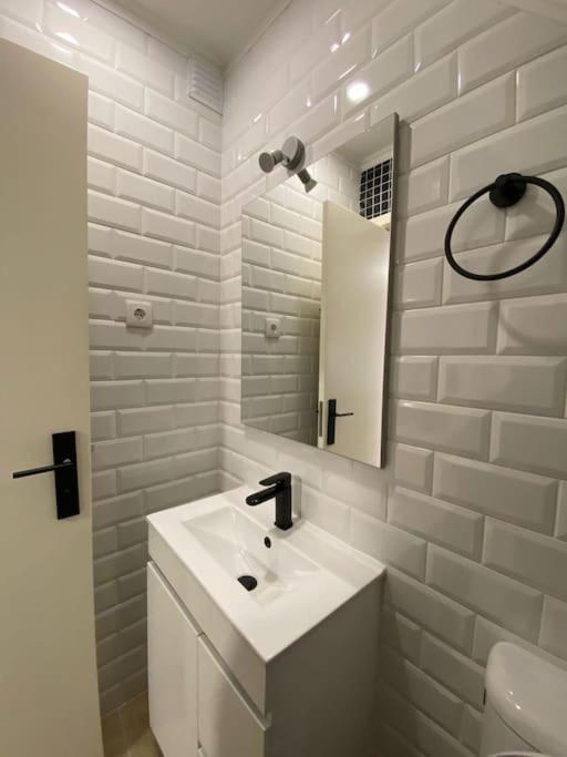 Apartament Artistic Digital Getaway - Patio & Great Location! Lizbona Zewnętrze zdjęcie