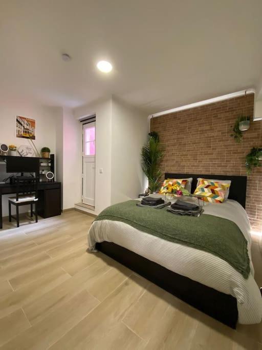 Apartament Artistic Digital Getaway - Patio & Great Location! Lizbona Zewnętrze zdjęcie